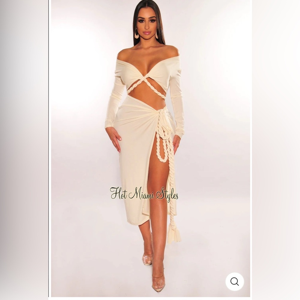 Hot Miami Styles Cream Off-Shoulder Twist Front Backless Midi Dress NWT